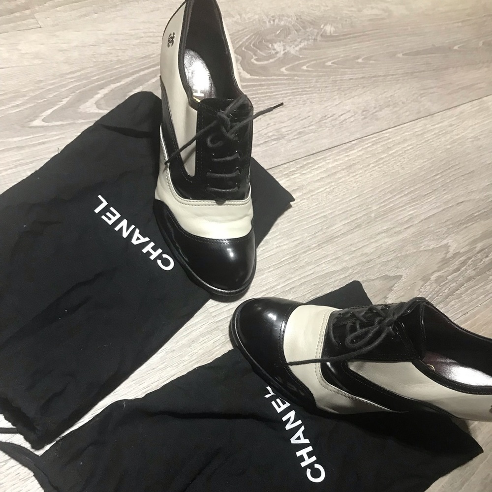 SOLD!  PRE-OWNED CHANEL heels